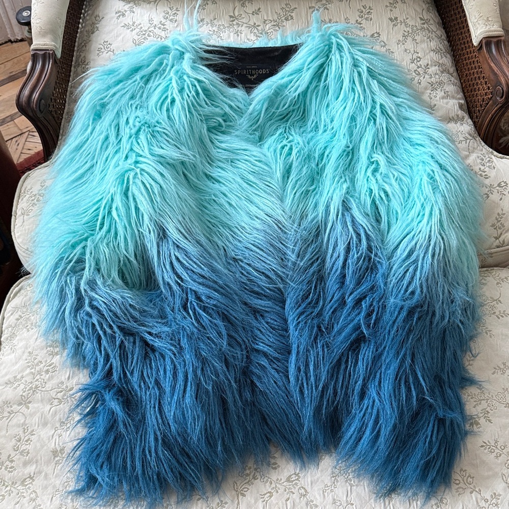 SEA ALPACA SOLD OUT FAUX FUR BOMBER JACKET size medium - Picture 3 of 10